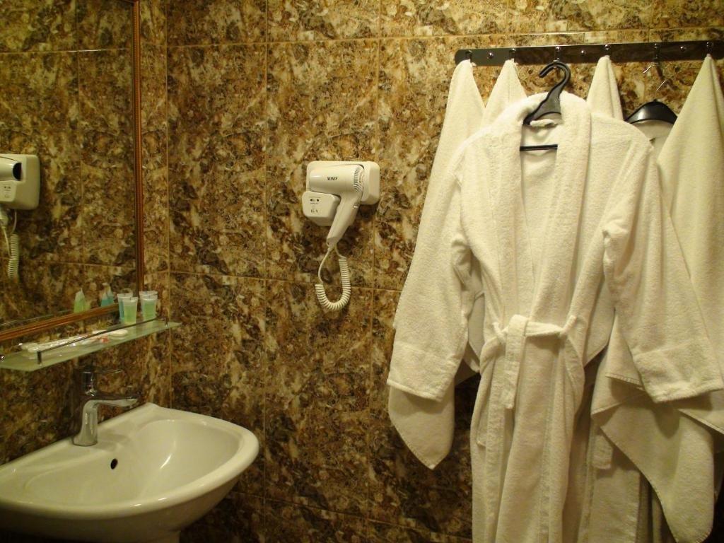 Comfort Hotel 예레반 외부 사진