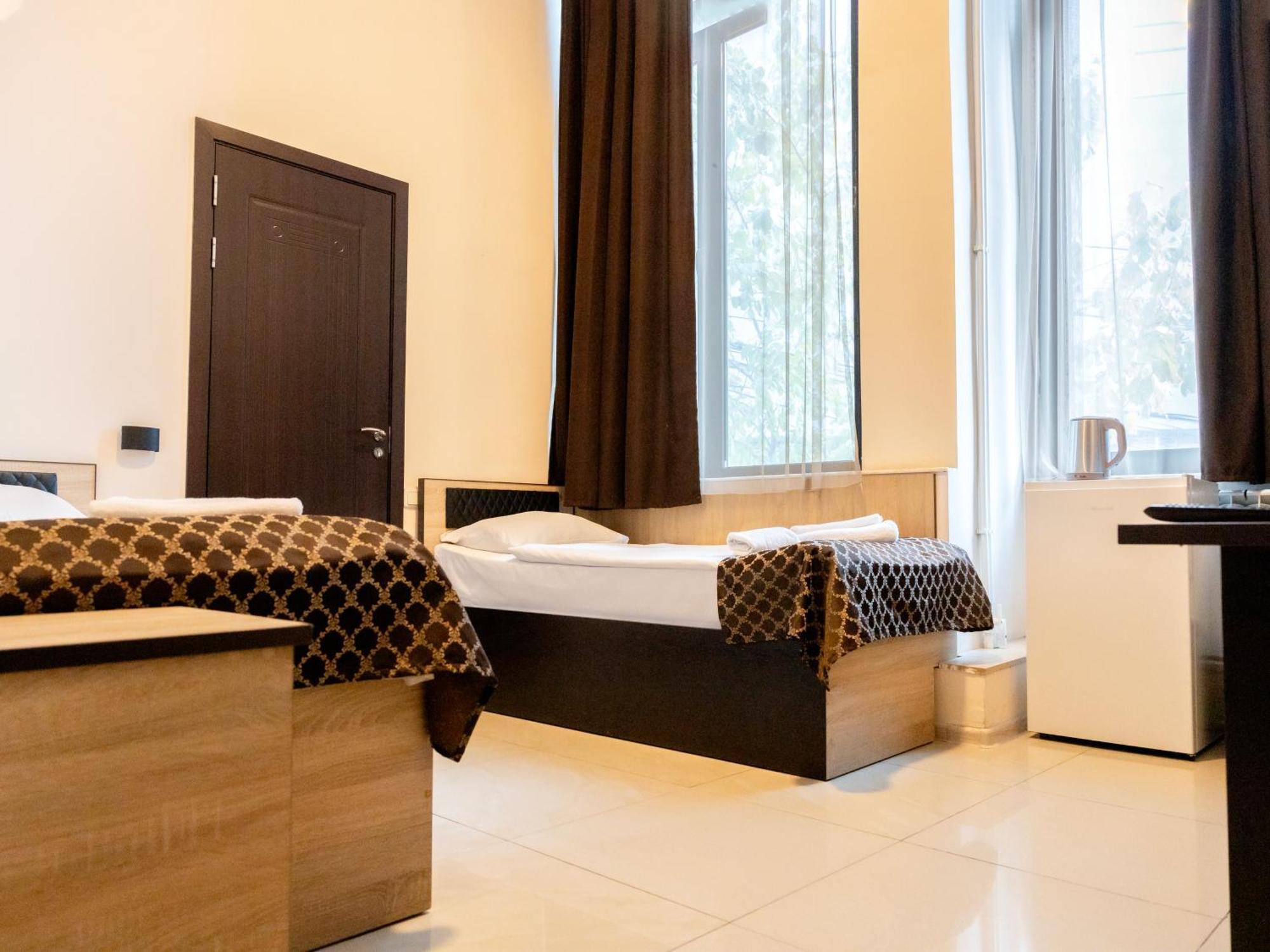 Comfort Hotel 예레반 외부 사진