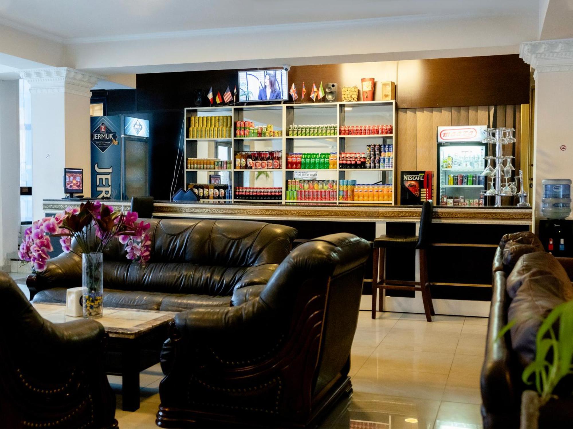 Comfort Hotel 예레반 외부 사진