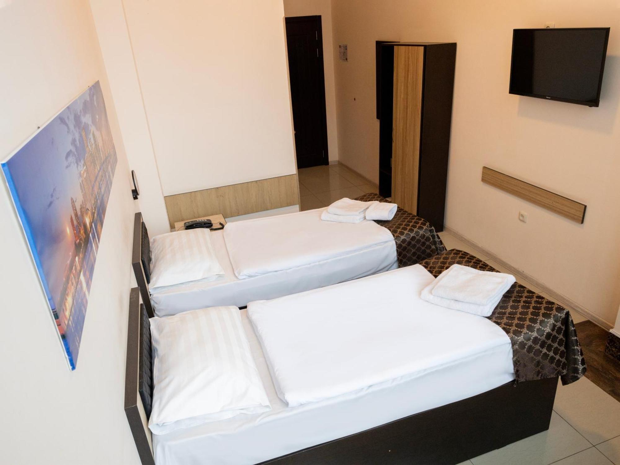 Comfort Hotel 예레반 외부 사진