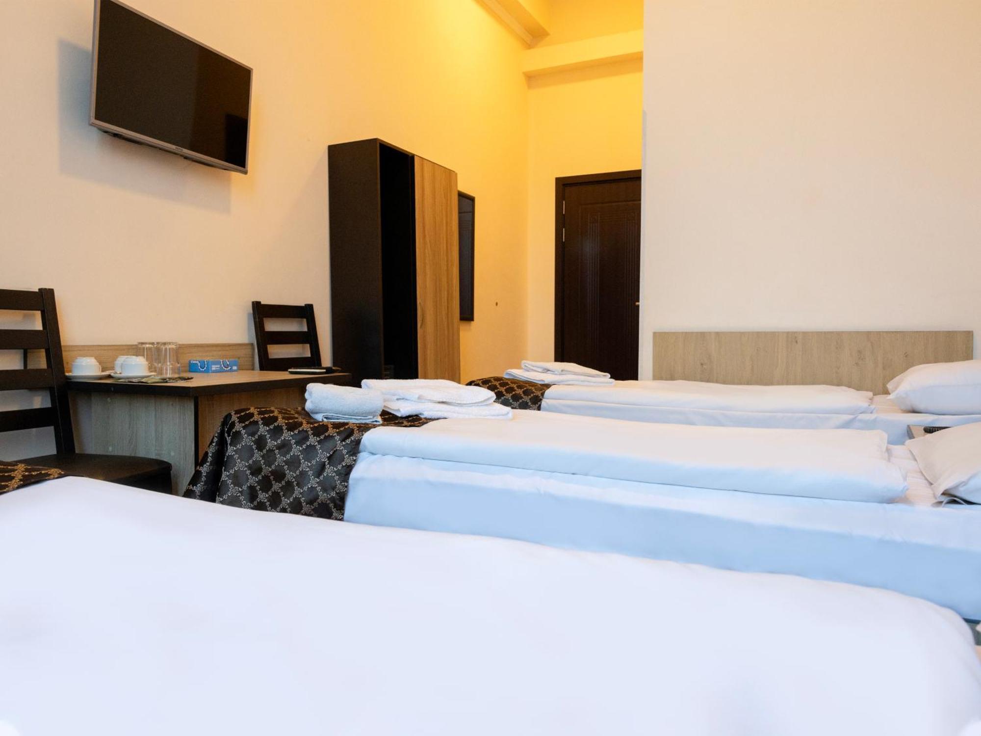Comfort Hotel 예레반 외부 사진